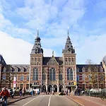 Leonardo Museum Quarter Hotel Amsterdam