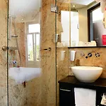 Leonardo Museum Quarter מלון