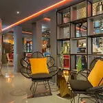 Leonardo Museum Quarter מלון