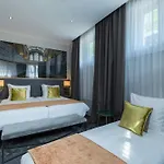 Leonardo Museum Quarter מלון