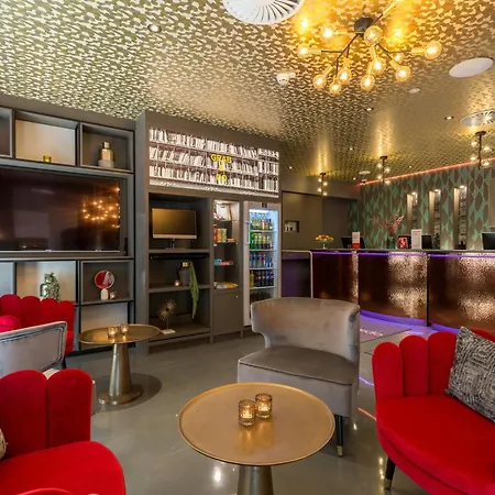 Leonardo Museum Quarter Hotel