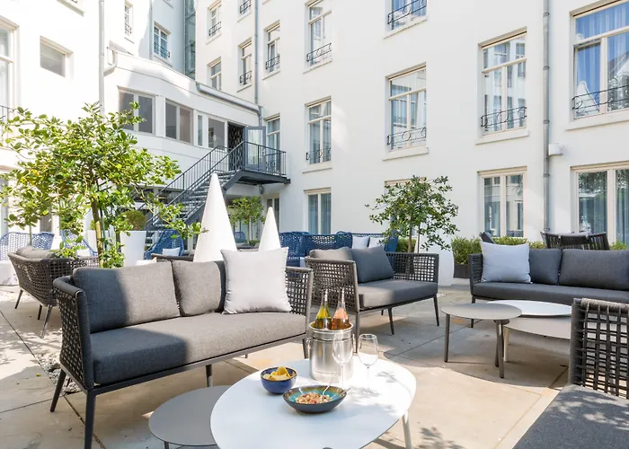 Leonardo Museum Quarter Hotel 4*