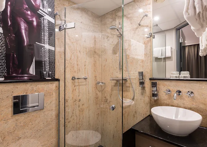 Leonardo Museum Quarter Hotel 4*