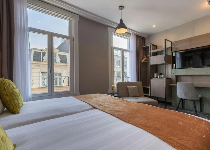 Leonardo Museum Quarter Hotel