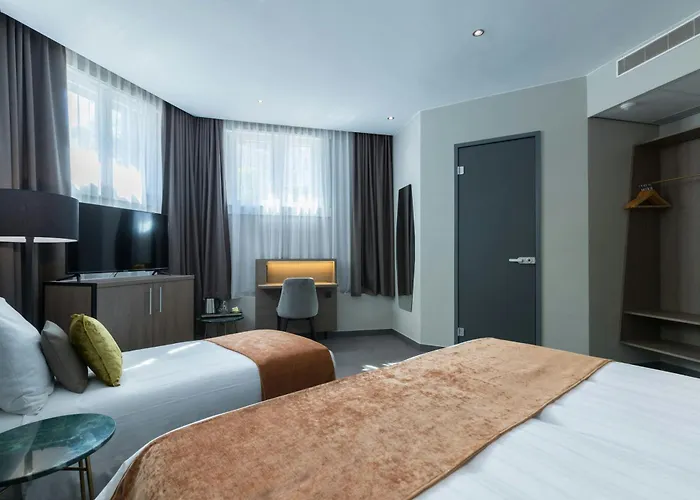 Leonardo Museum Quarter Hotel 4*