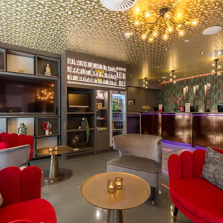 Leonardo Museum Quarter Szálloda 4*