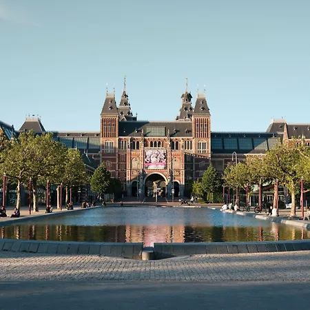 Leonardo Museum Quarter 4*