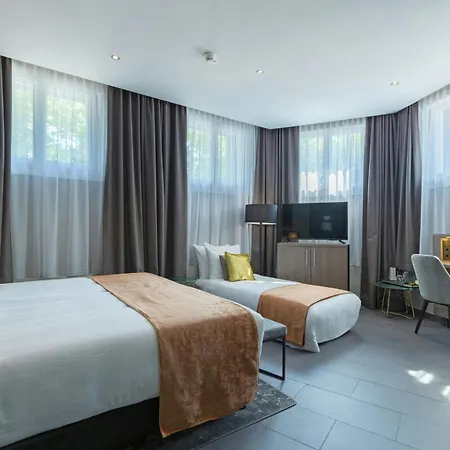Leonardo Museum Quarter Szálloda 4*